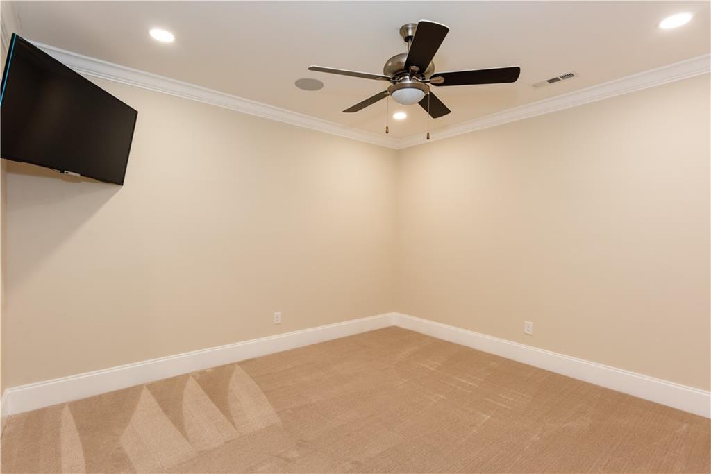 3005 Evelyn Lane
