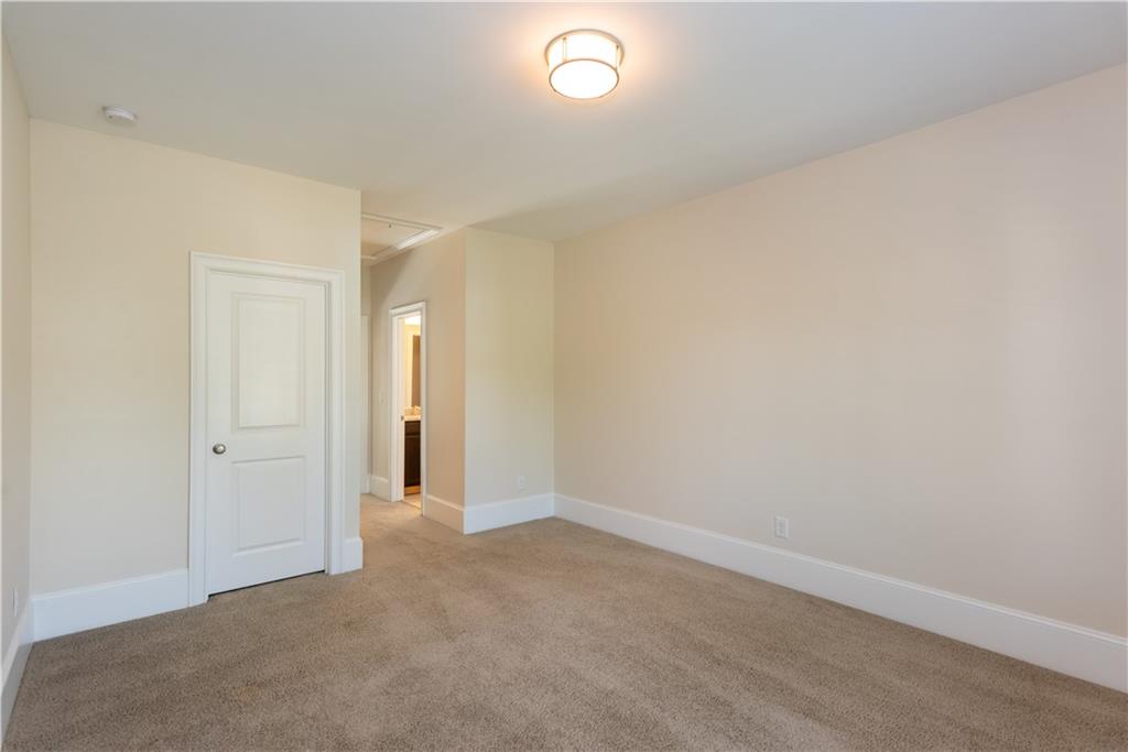 3005 Evelyn Lane