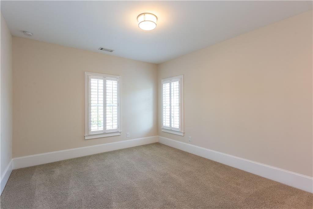3005 Evelyn Lane