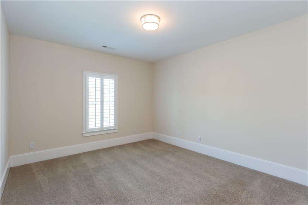 3005 Evelyn Lane
