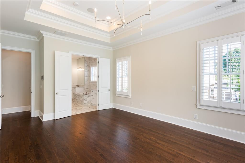 3005 Evelyn Lane