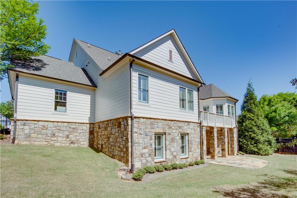 3005 Evelyn Lane