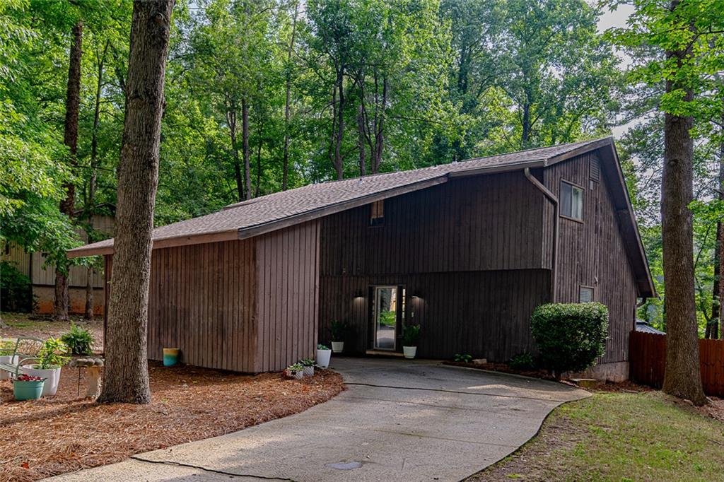 552 Edgefield Drive