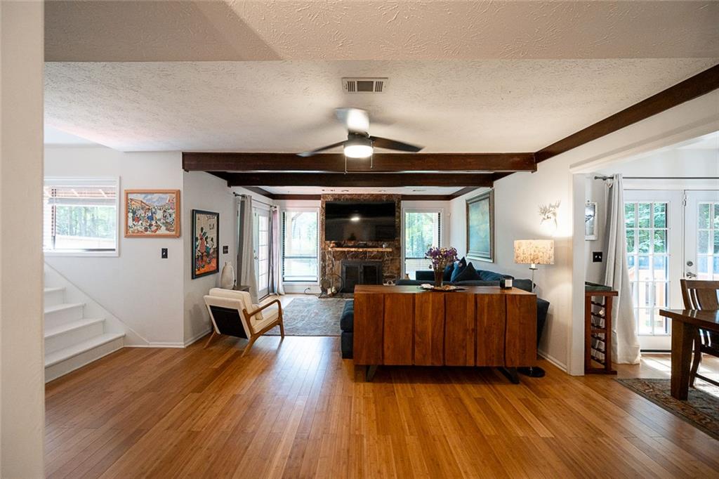552 Edgefield Drive