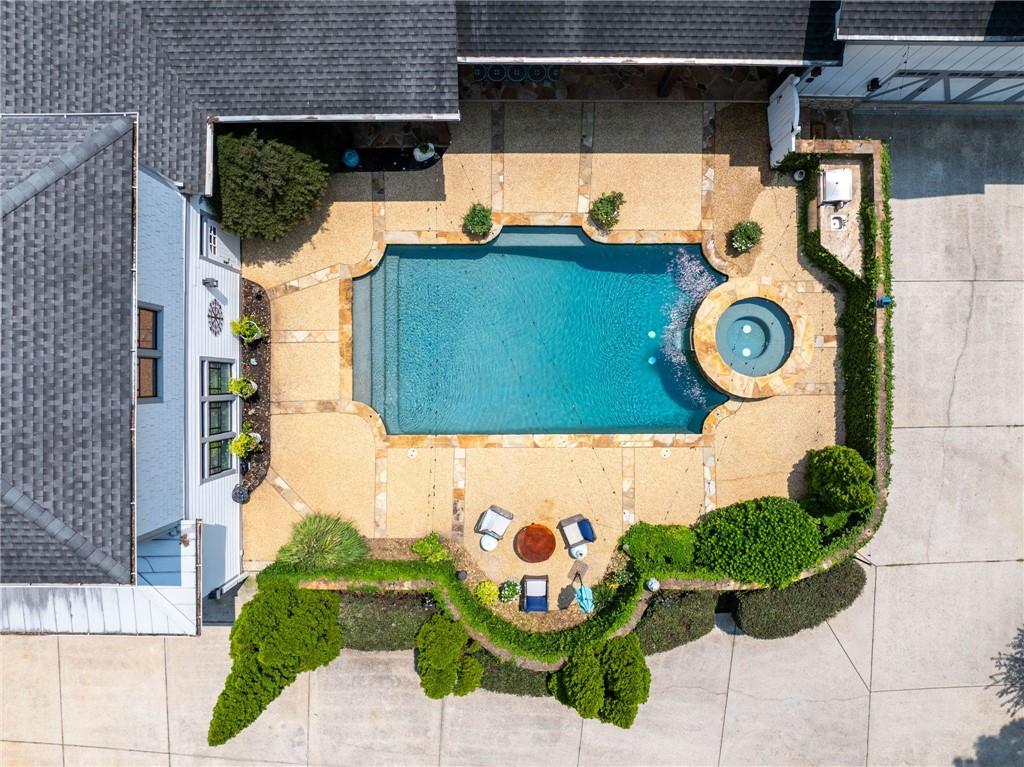 2019 Cambridge Avenue