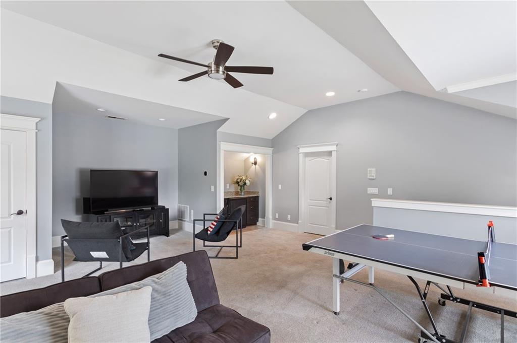 2019 Cambridge Avenue