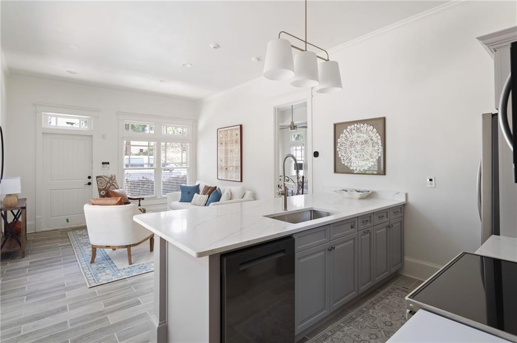 2019 Cambridge Avenue