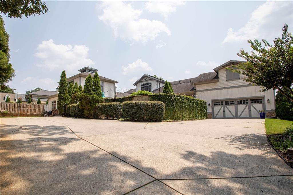 2019 Cambridge Avenue