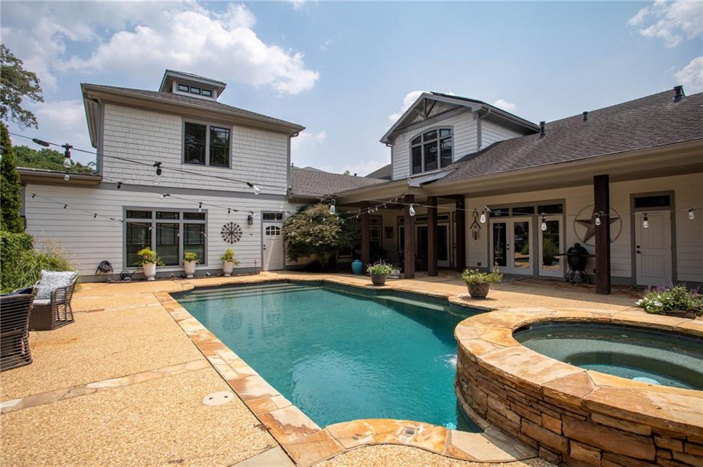 2019 Cambridge Avenue