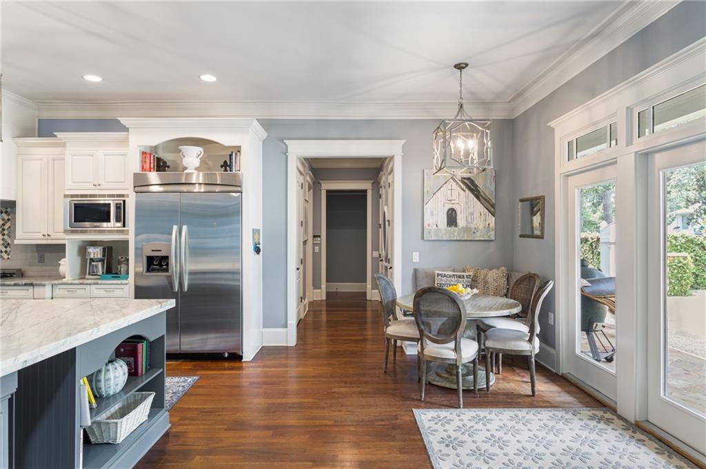2019 Cambridge Avenue