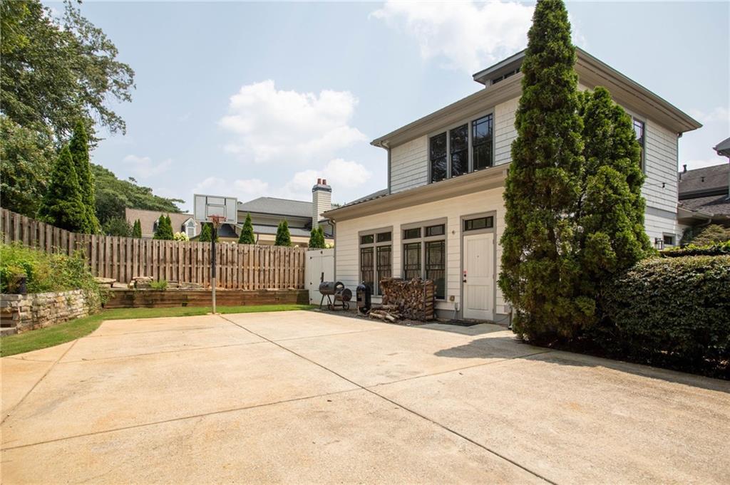 2019 Cambridge Avenue