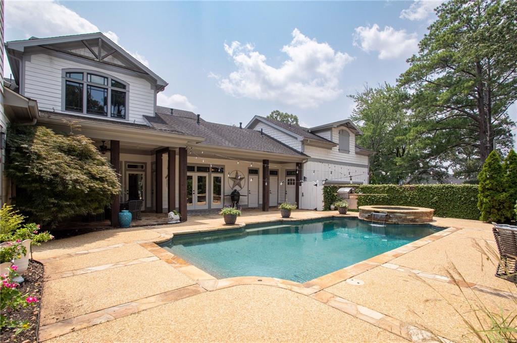 2019 Cambridge Avenue