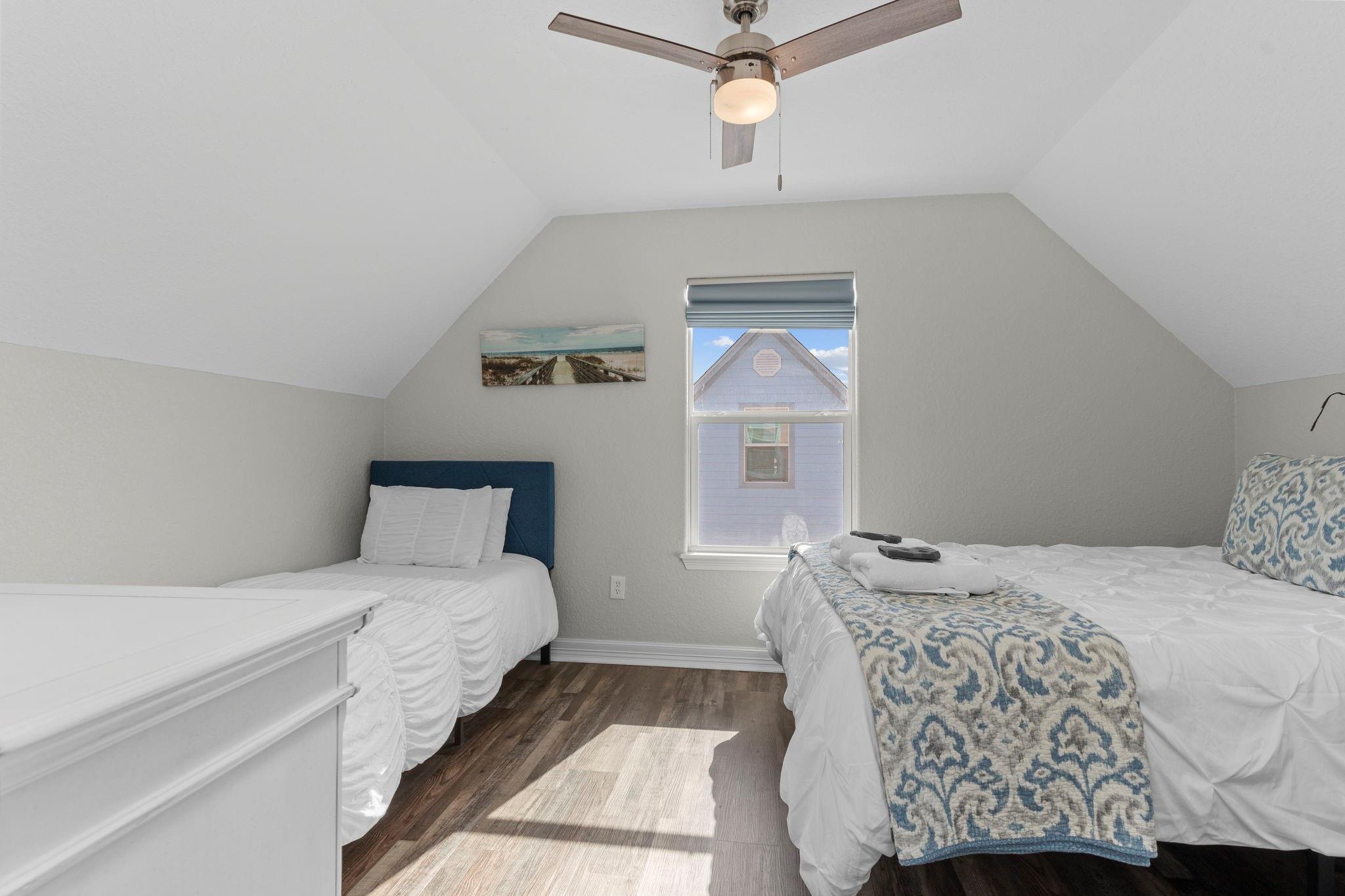 203 Sandpebble Place