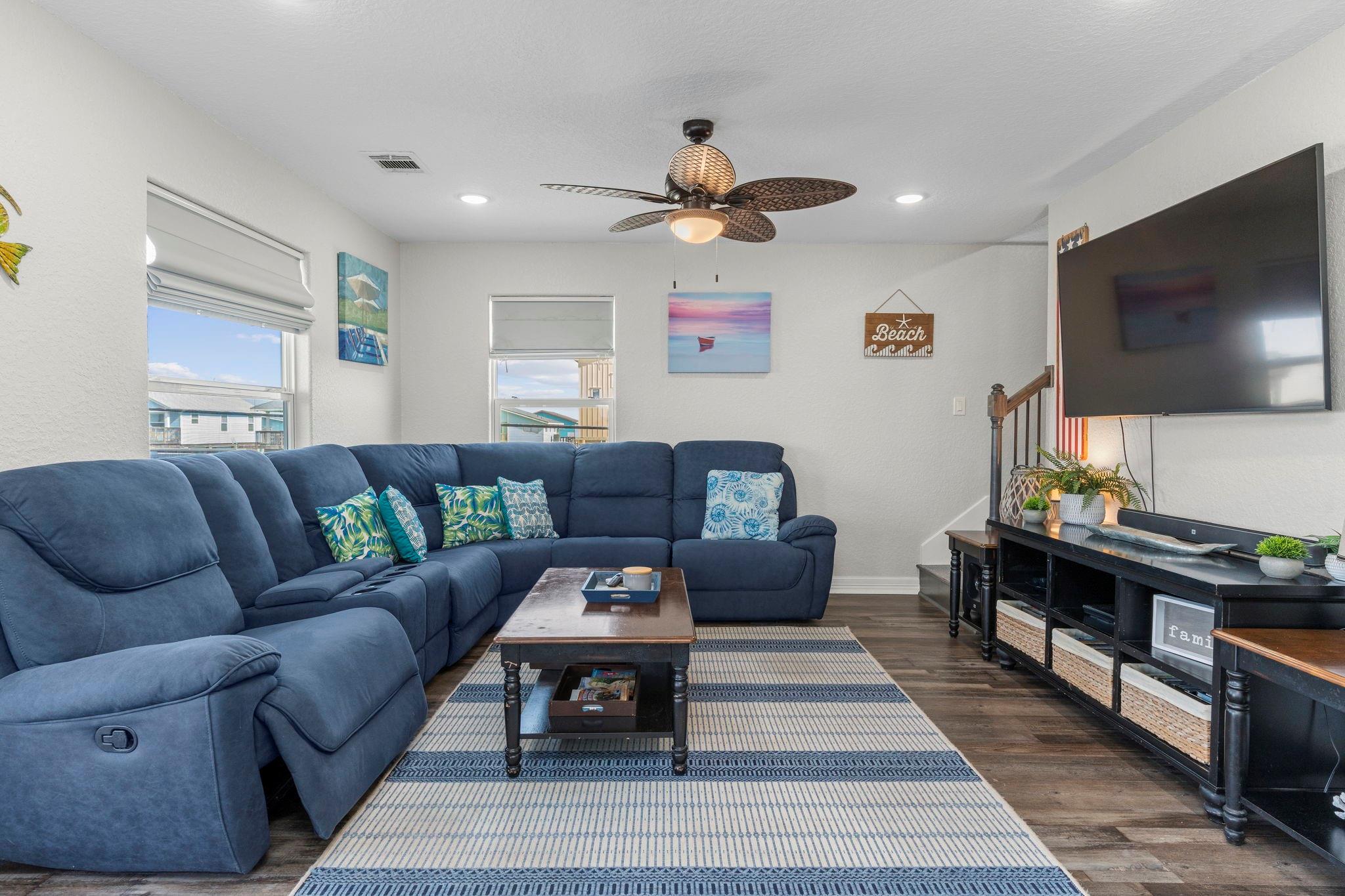 203 Sandpebble Place