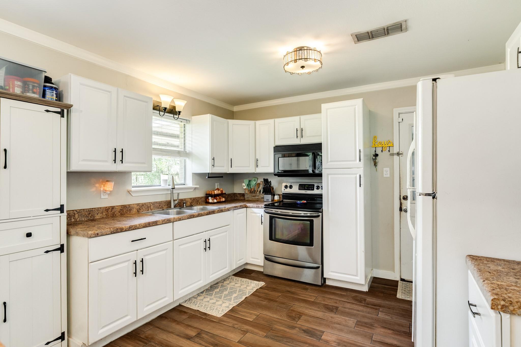 5516 Avenue M 1/2