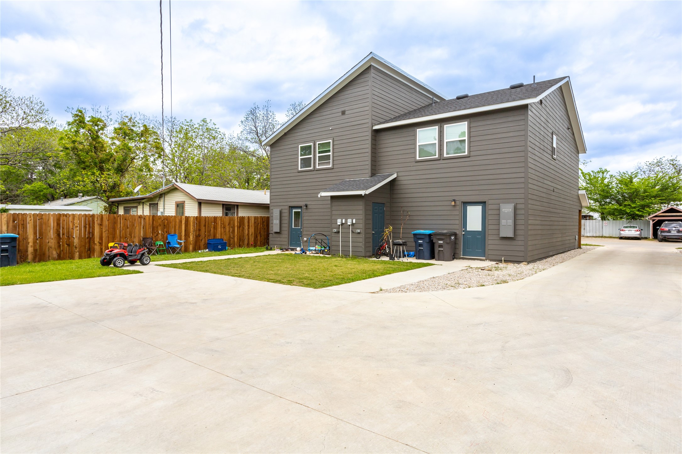5816 Grayson Street