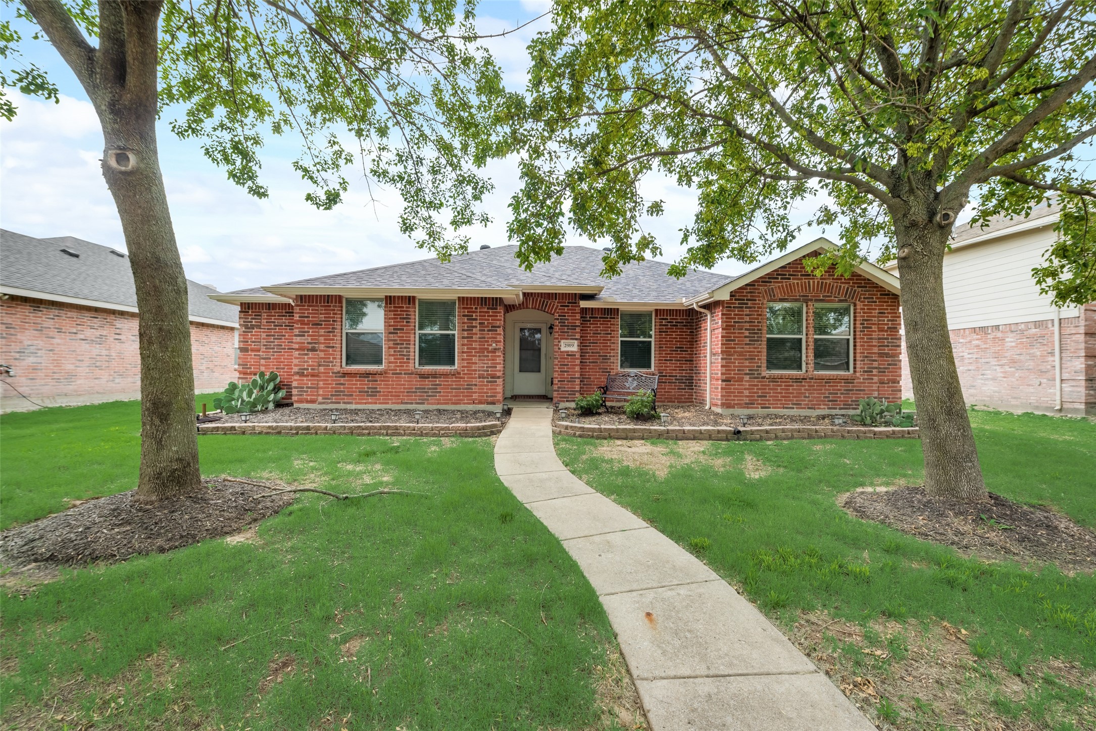 2919 Sheridan Lane