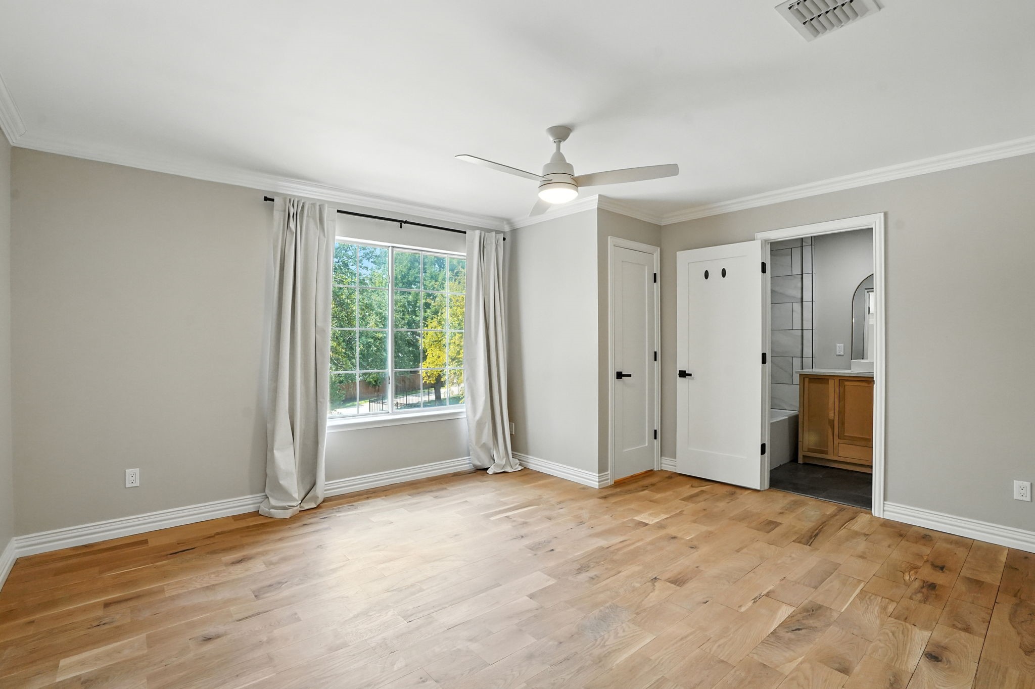 2127 Shumard Oak Lane