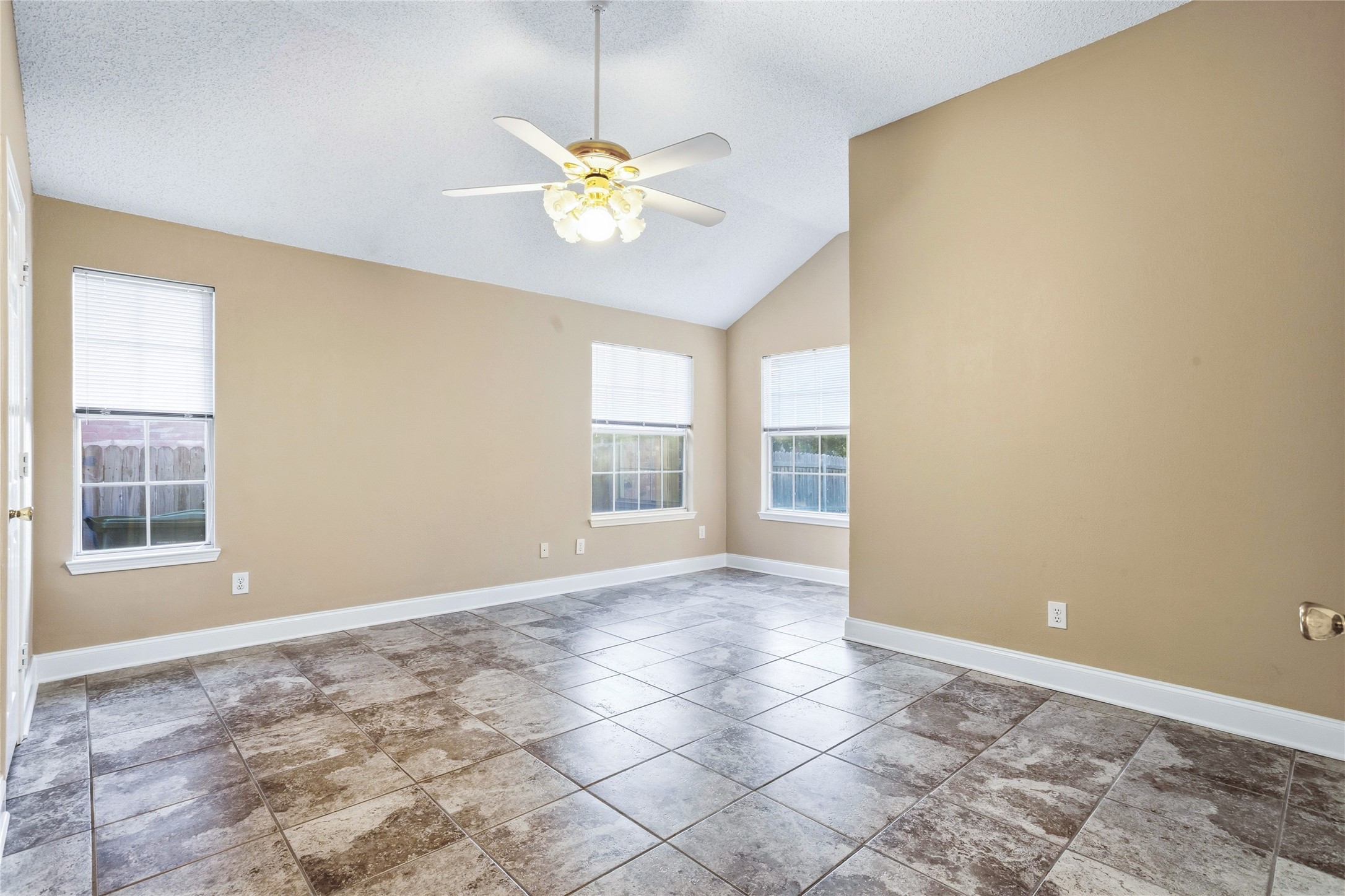 1305 Mill Crossing