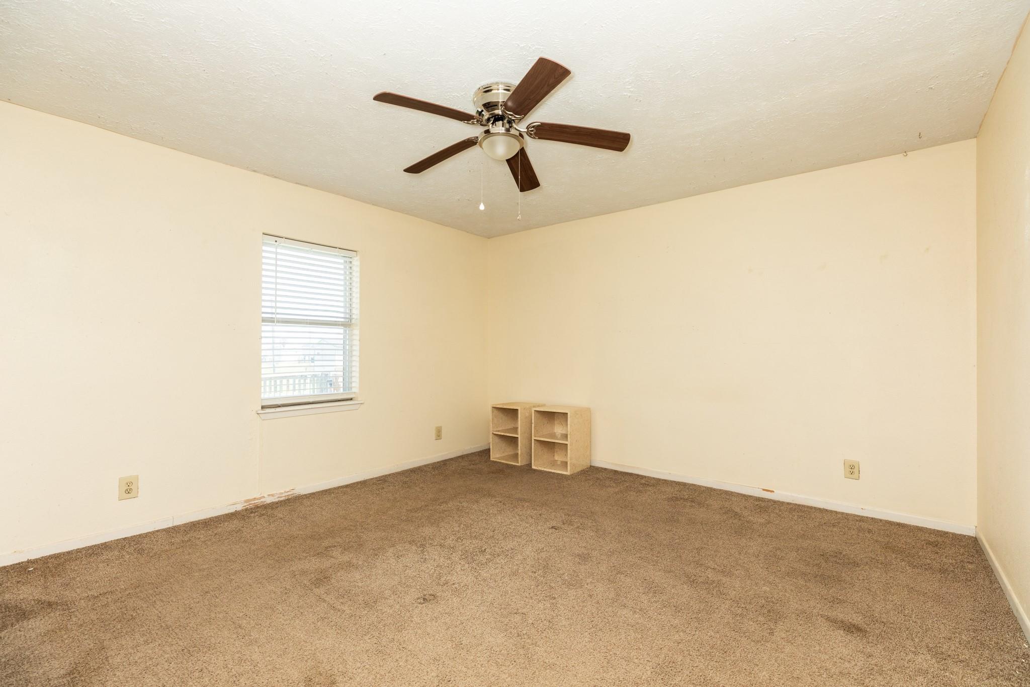 910 Monument Drive