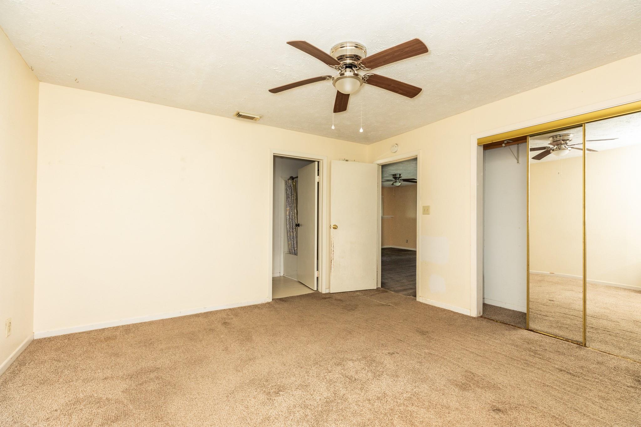 910 Monument Drive