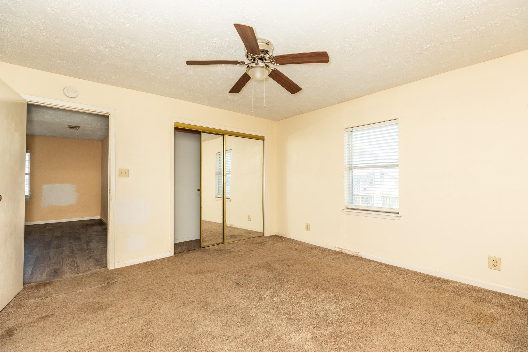 910 Monument Drive