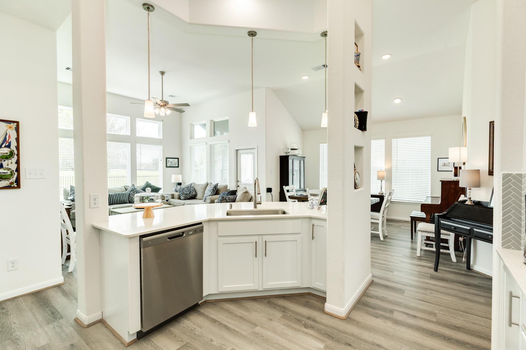 541 Green Meadows Drive