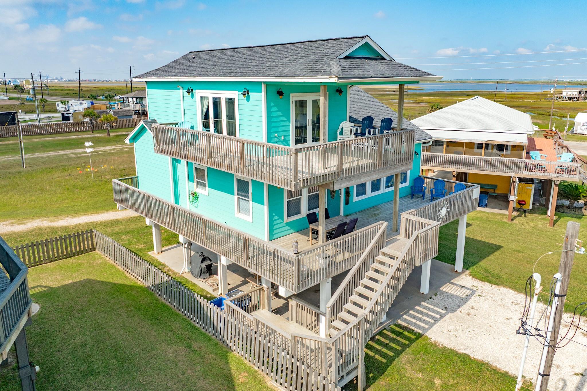 119 Bay Avenue