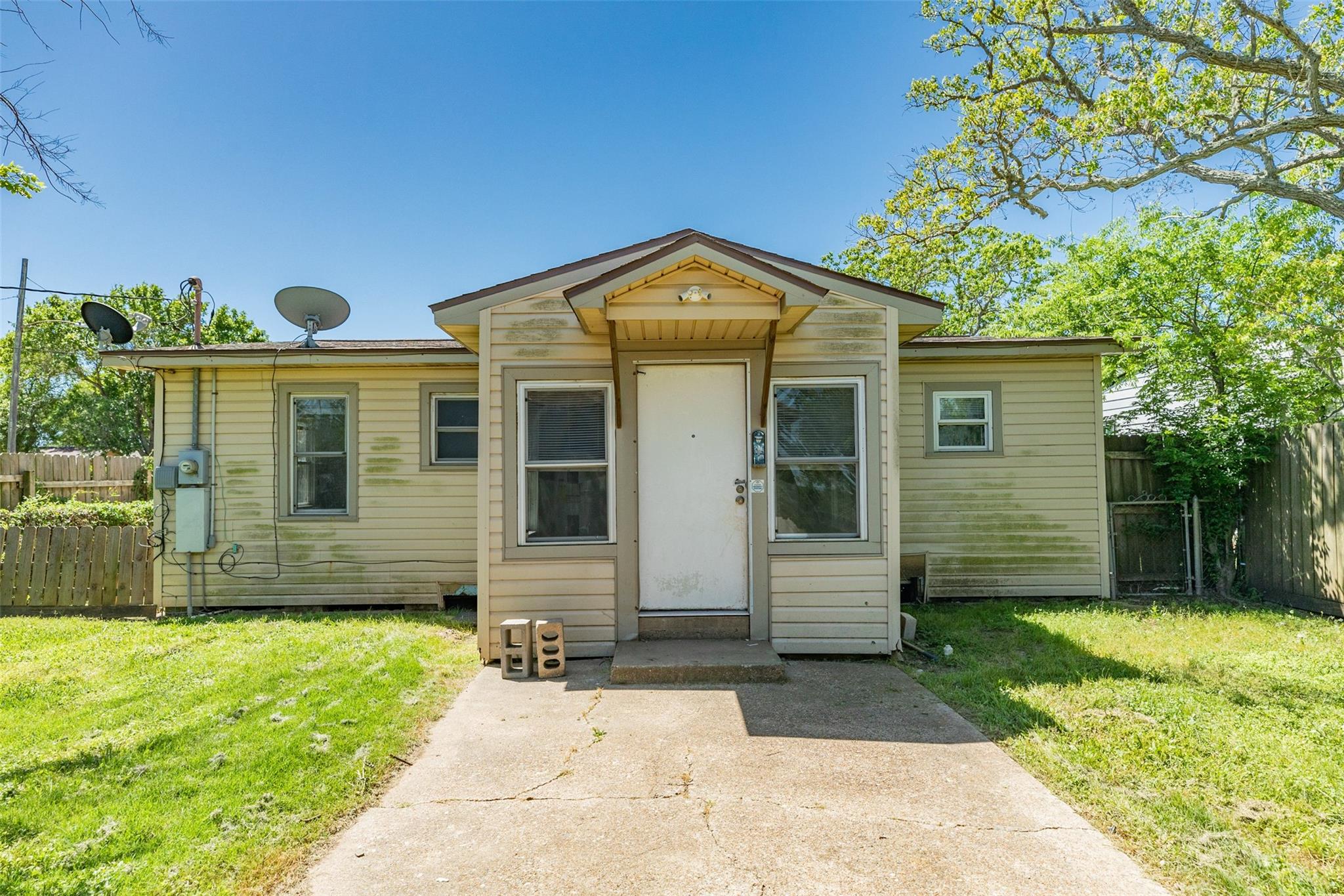 302 W 8th Street # A