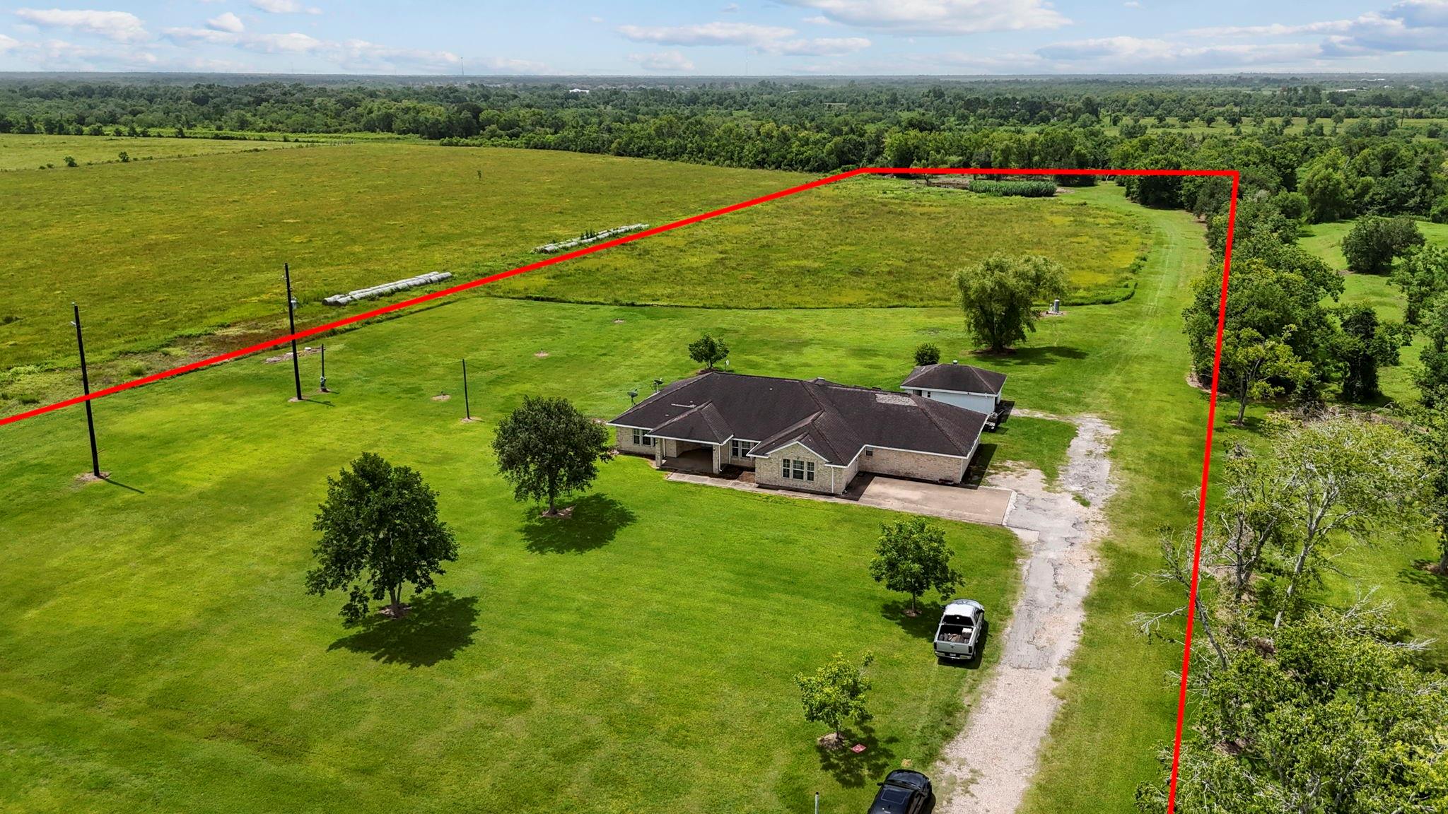 4338 Davenport Pkwy
