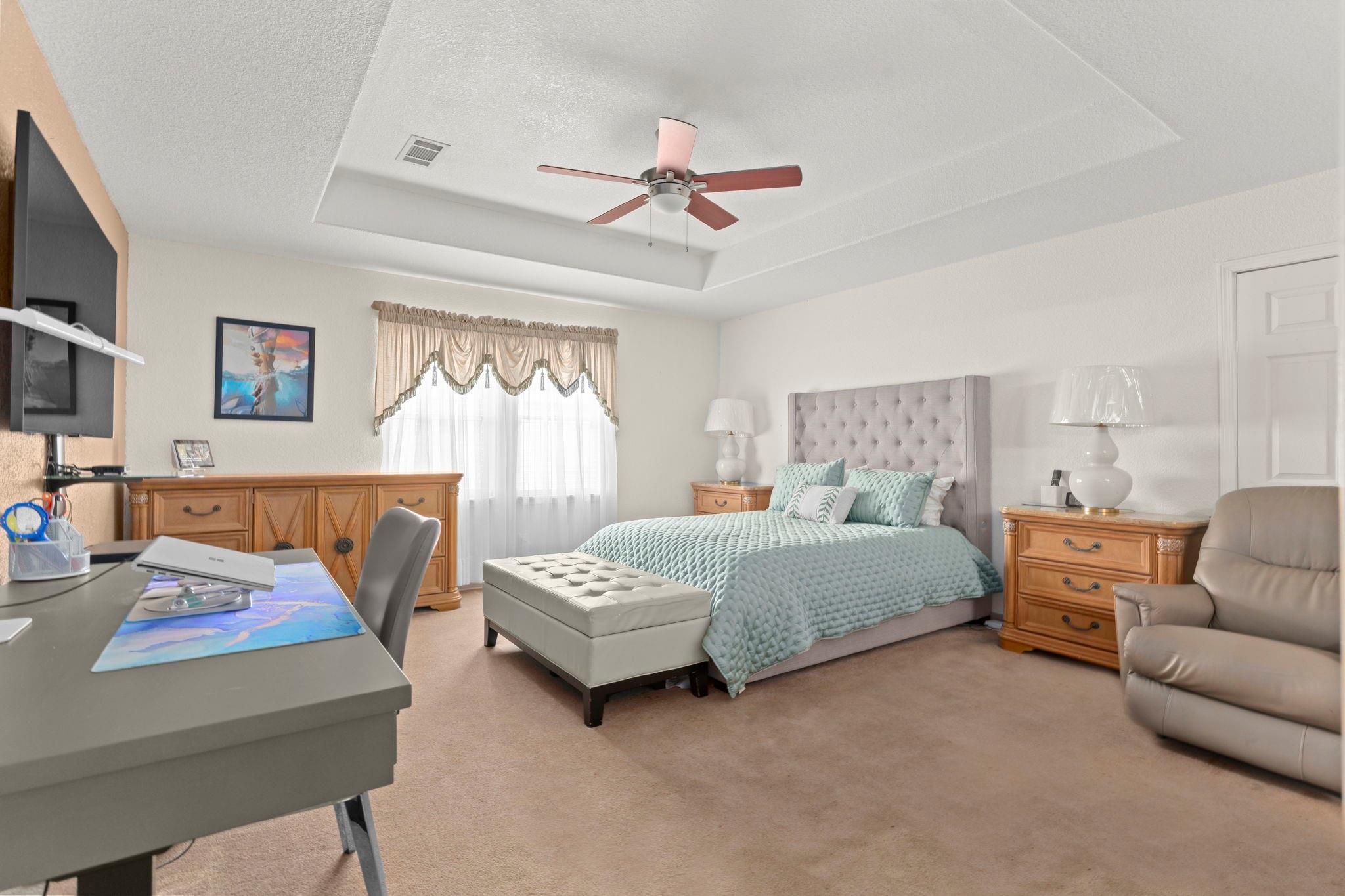 4338 Davenport Pkwy