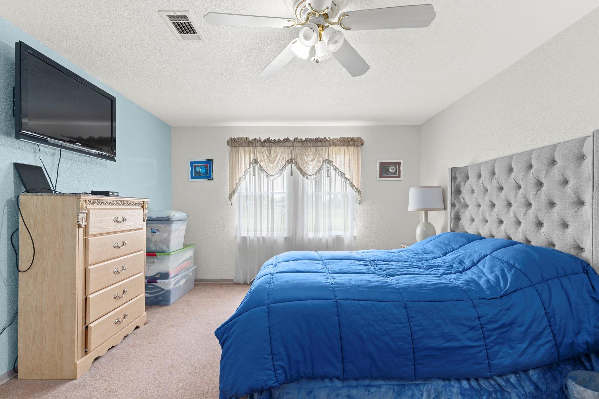 4338 Davenport Pkwy