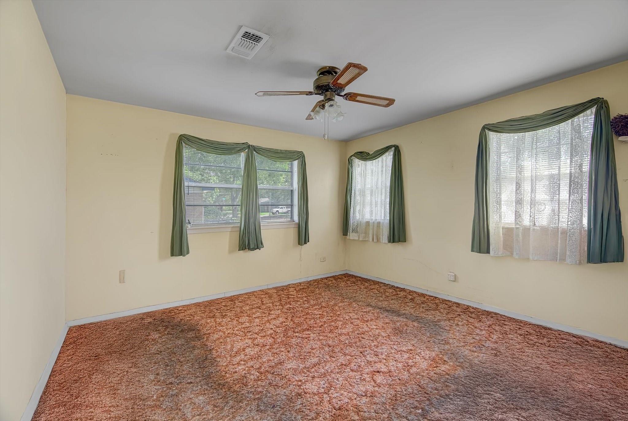 225 Palm Lane, Lake Jackson