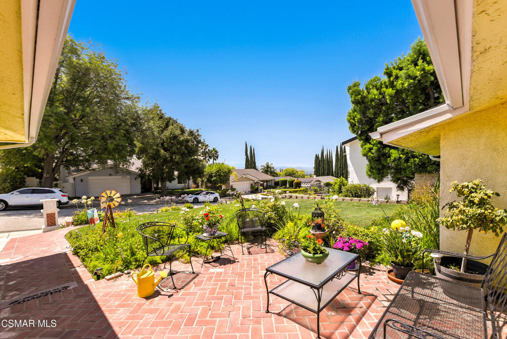 2063 Woodglen Street