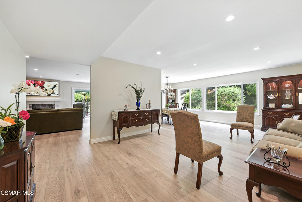 2063 Woodglen Street