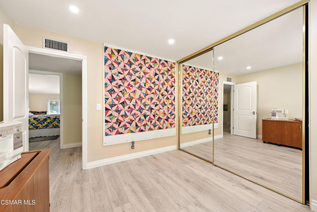 2063 Woodglen Street