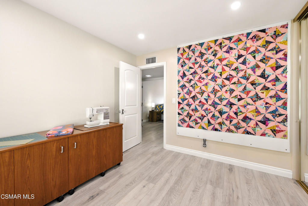 2063 Woodglen Street