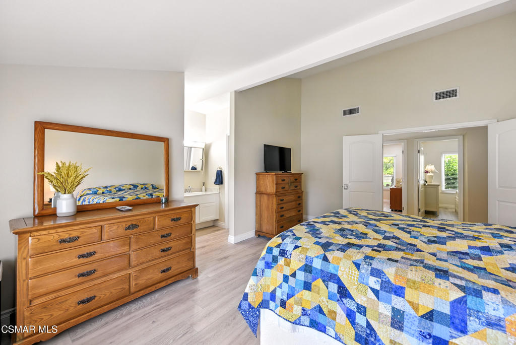 2063 Woodglen Street