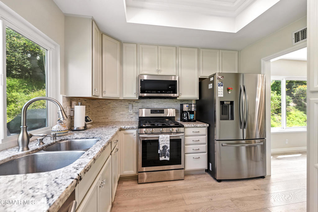 2063 Woodglen Street