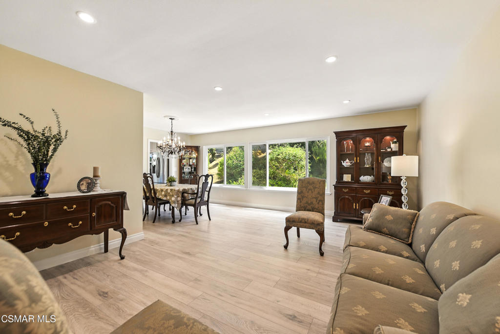 2063 Woodglen Street