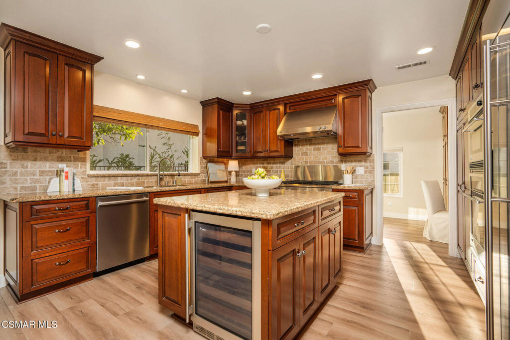 1596 Castleview Court