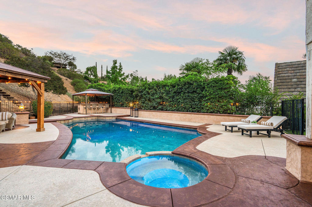 1596 Castleview Court