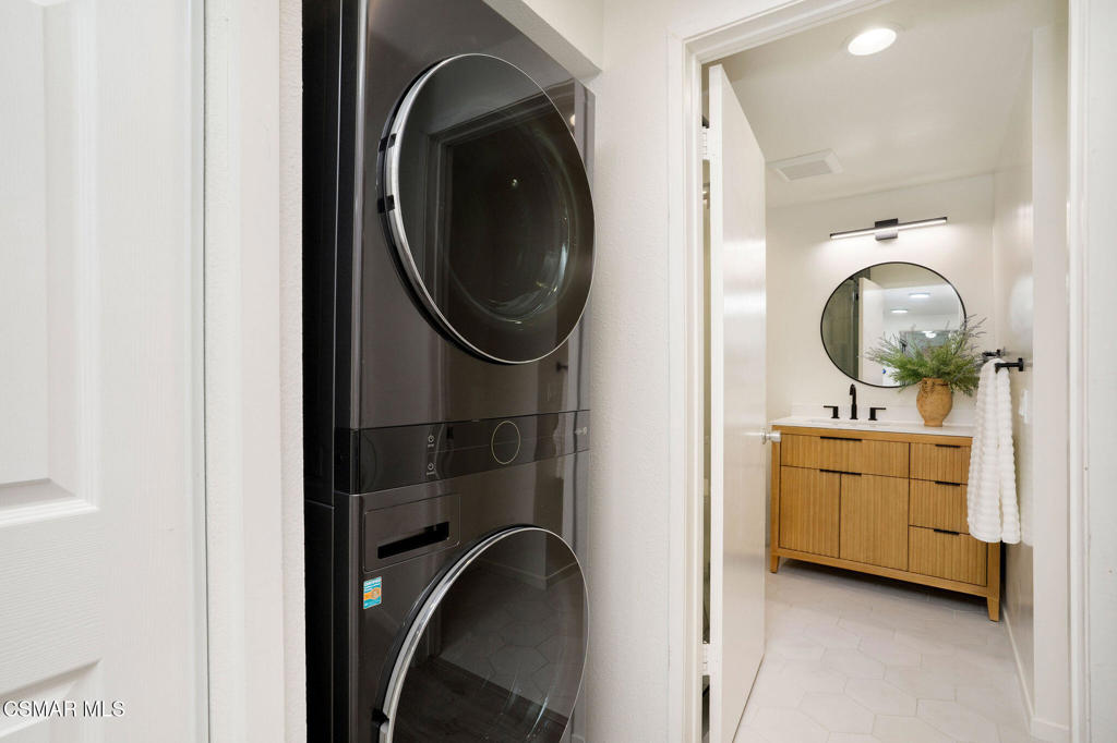 17914 Magnolia Boulevard 135