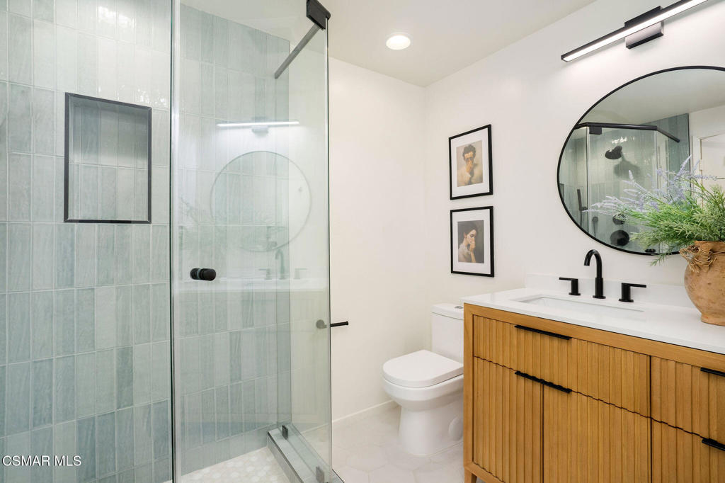 17914 Magnolia Boulevard 135