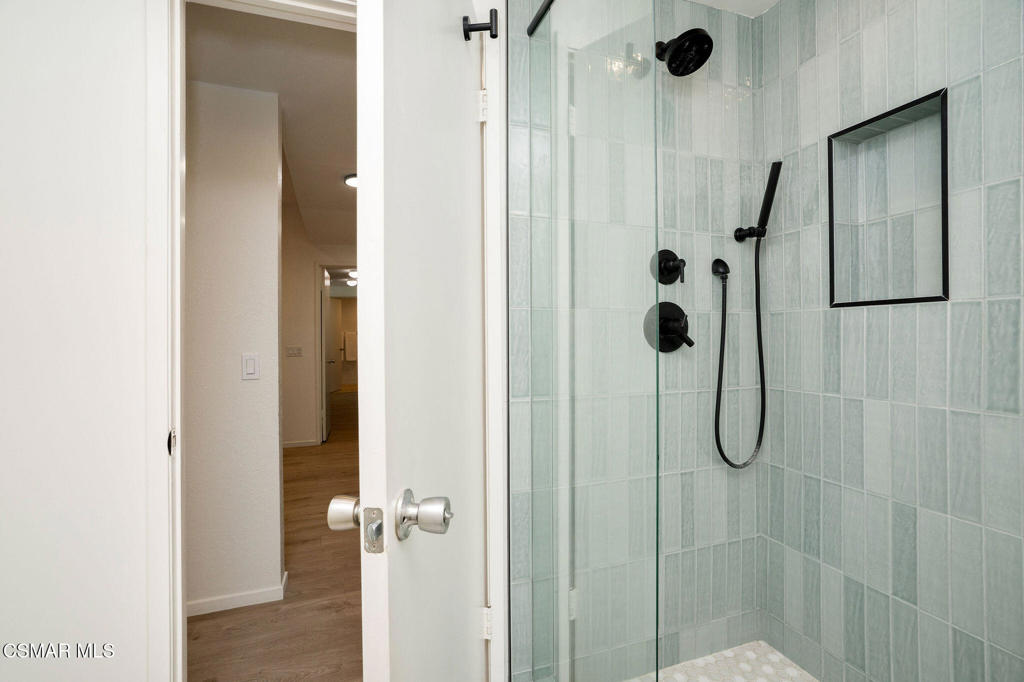 17914 Magnolia Boulevard 135