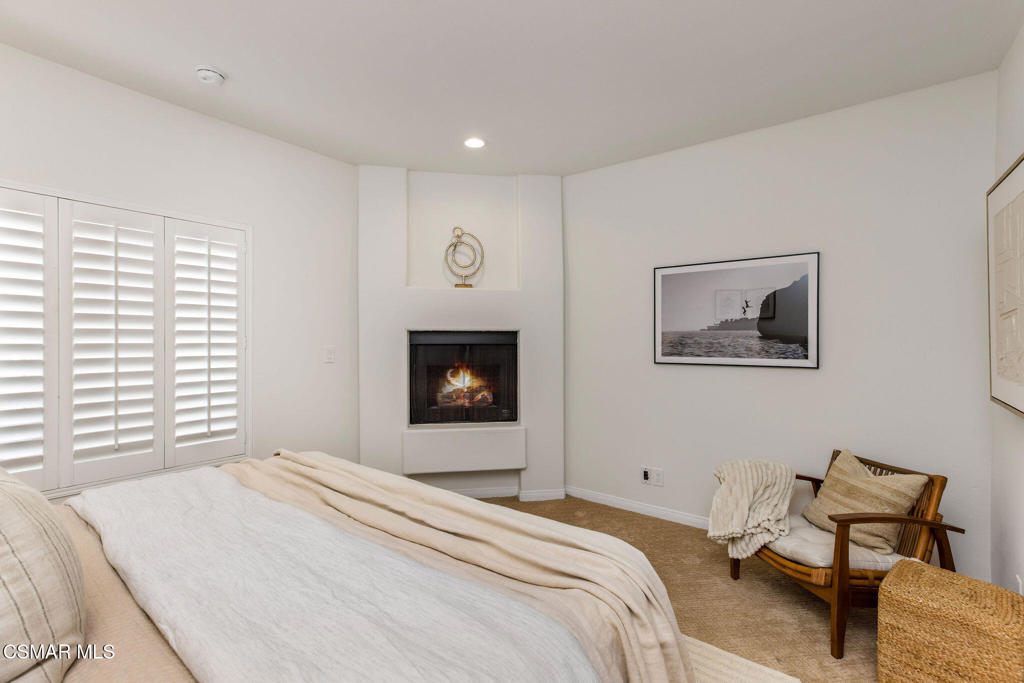 11920 Goshen Avenue 202