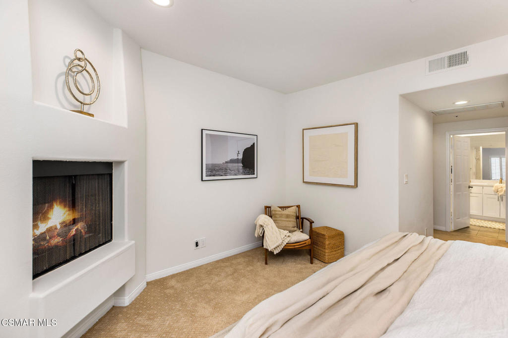 11920 Goshen Avenue 202