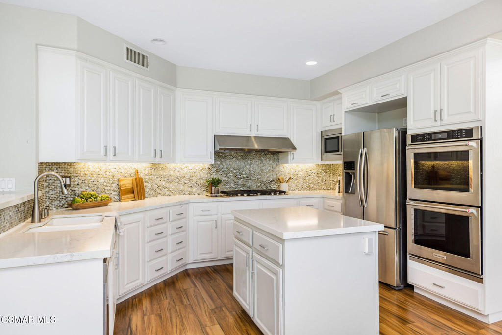 2733 Rocky Point Court