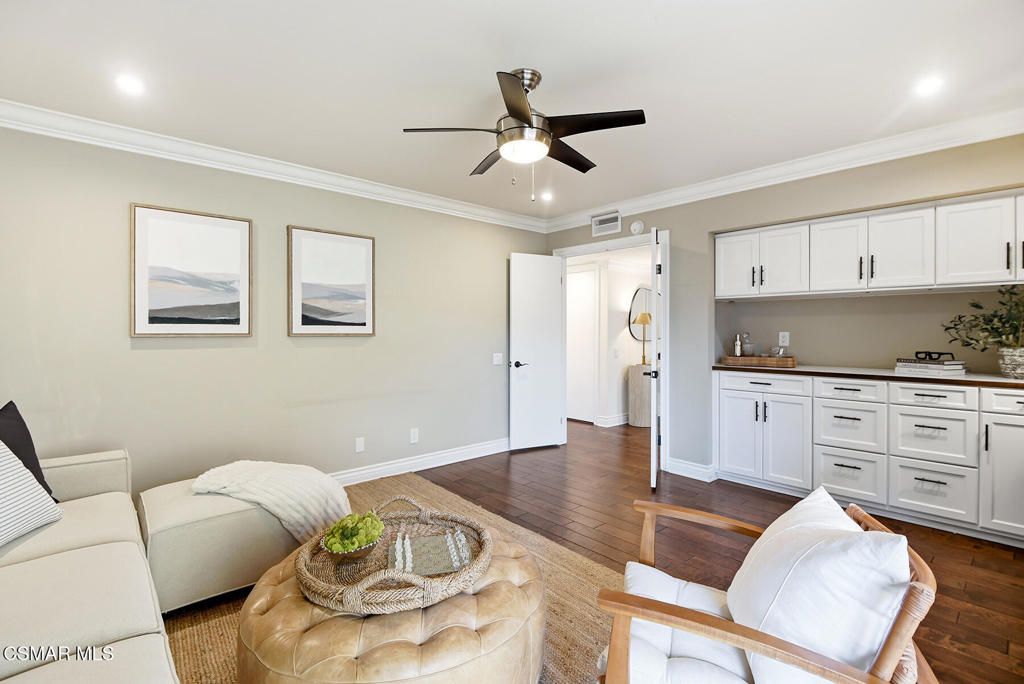 3828 Mainsail Circle