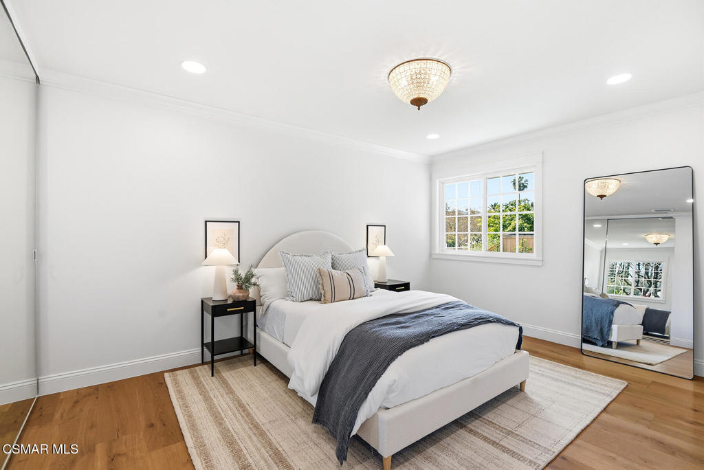 1944 Stonesgate Street